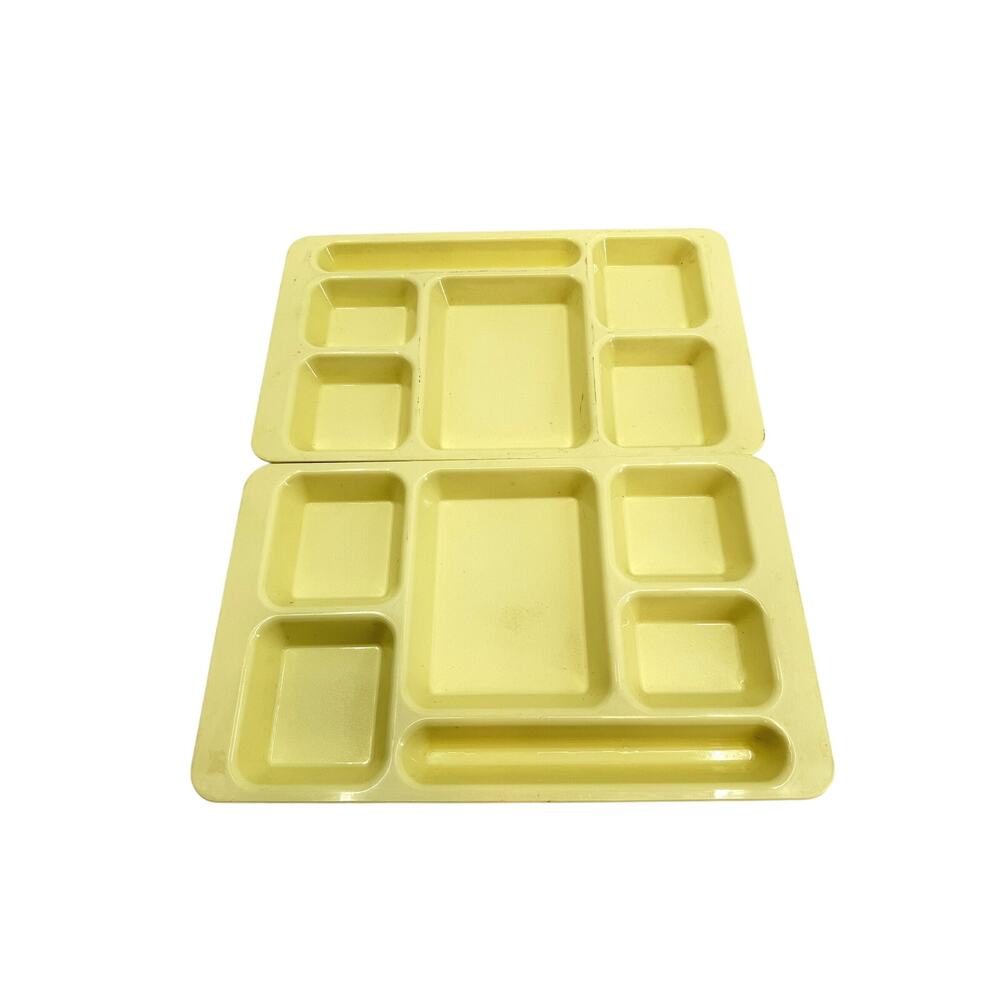 Cambro Plastic Yellow Food Trays 1596PW 6 Compartment Pair Camp Picnic Cafeteria